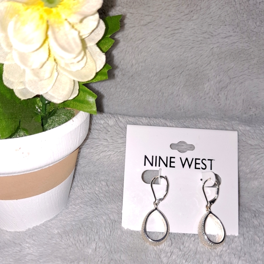 Nine west... Earrings